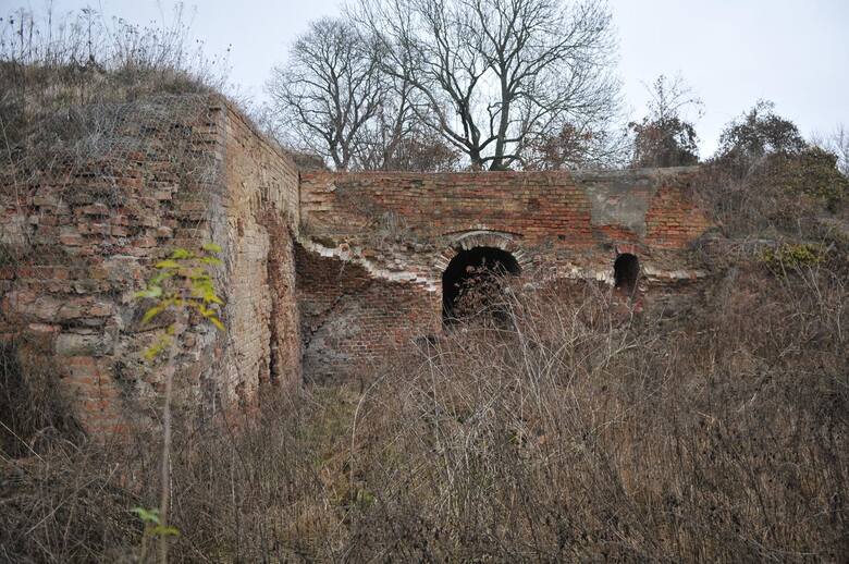 Ta część bastionu Król została zniszczona przez wybuch bomby w 1945 r. Tutaj też odnaleziono niemiecki arsenał.