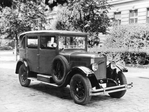 Fot. Skoda: W 1925 roku nastąpiło połączenie firm Laurin&Klement i Skody. Na zdjęciu Skoda 110 z 1925 r.