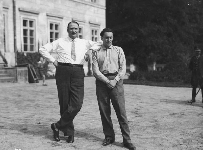 Aktor Władysław Walter (z lewej) i reżyser Michał Waszyński podczas kręcenia filmu. (1928)