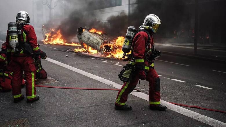 Igrzyska olimpijskie 2024 w Paryżu zagrożone? Protesty księgarzy znad Sekwany, strajki budowlańców i strażaków oraz plaga pluskiew