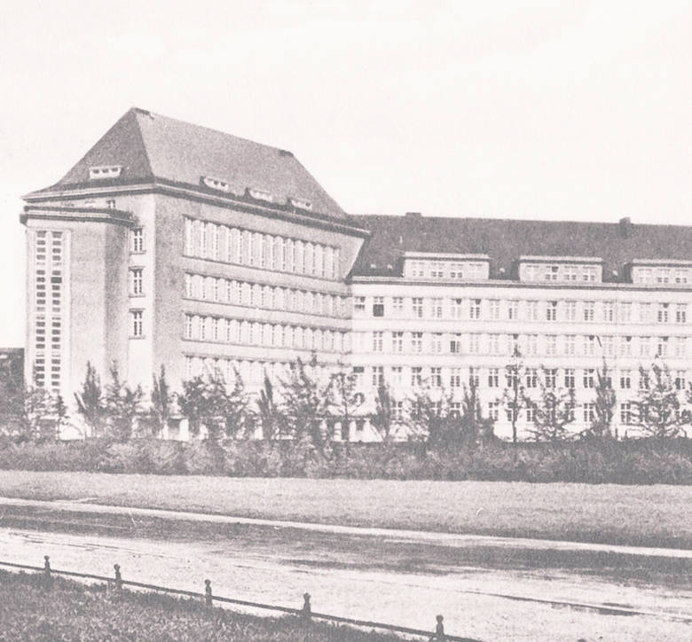 Niemieckie Liceum Miejskie im. Eichendorffa. Od 1946 roku – siedziba Wydziału Mechanicznego