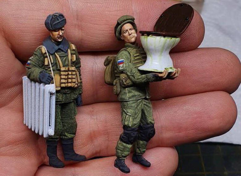 Londyński modelarz wykonał wojenną scenę z pięcioma rosyjskimi żołnierzami. Wystawił ją na sprzedaż.