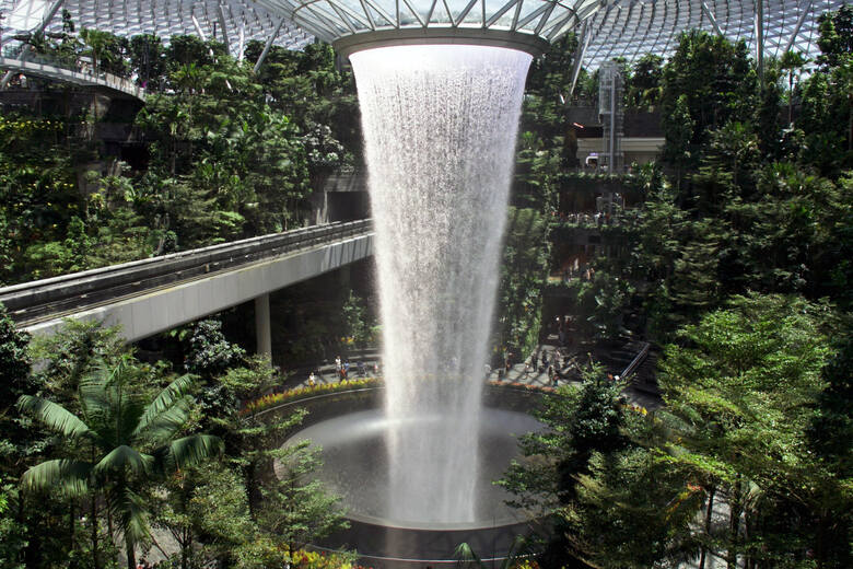 Instalacja Jewel na lotnisku w Singapurze