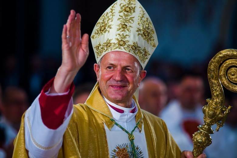 Mottem posługi biskupiej arcybiskupa Tadeusza Wojdy są słowa z Ewangelii według świętego Marka "Aby była głoszona Ewangelia".