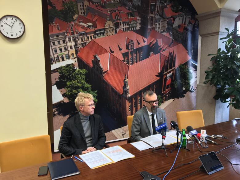Na wtorkowej (27.09) konferencji prasowej przewodniczący Rady Miasta Torunia, Marcin Czyżniewski zapewnił, że powstanie młodzieżowej rady miasta to jedynie kwestia czasu. 