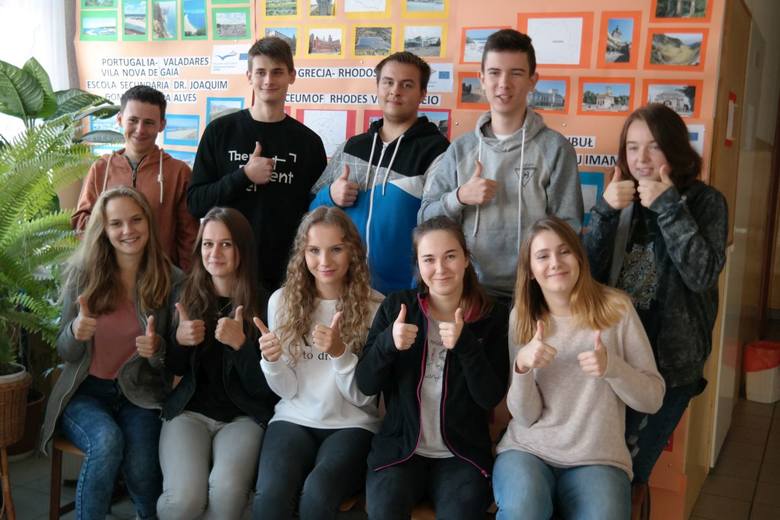 Uczniowie z Gorzyc po ogłoszeniu wyników konkursów „Erasmus+”