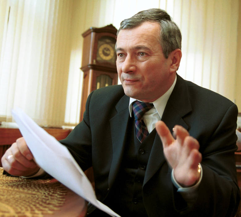 Waldemar Achramowicz (SLD) w latach 1999–2006 marszałek województwa kujawsko-pomorskiego.