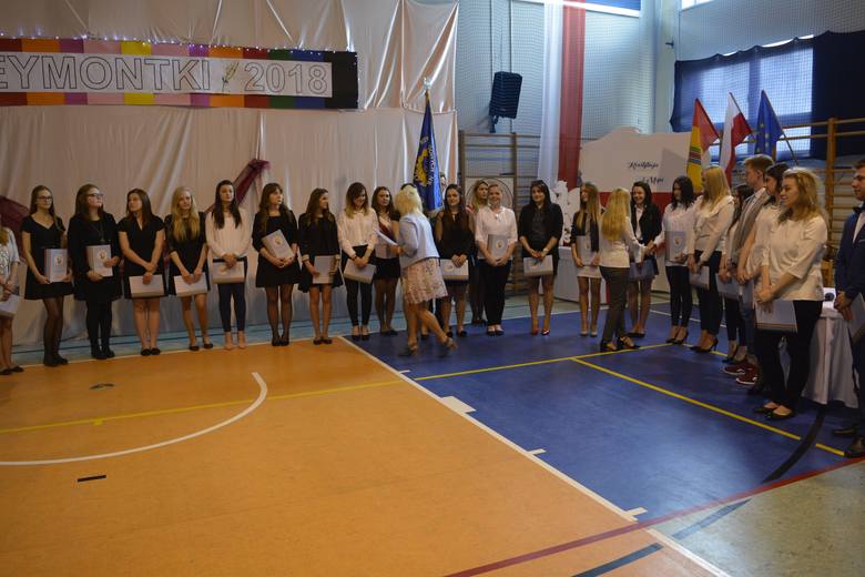 Zakończenie roku szkolnego uczniów ostatnich klas Zespołu Szkół Zawodowych nr 3 w Łowiczu [Zdjęcia]