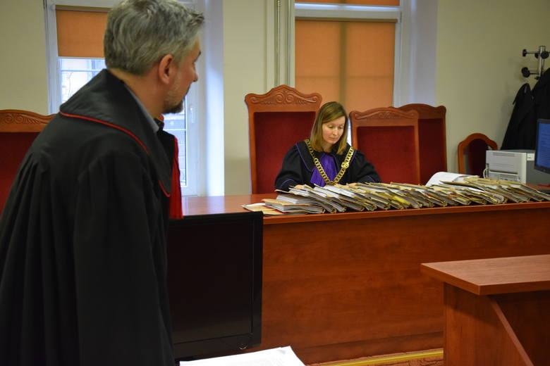 Prokurator Maciej Mielcarek wygłaszał mowę przez pół godziny.