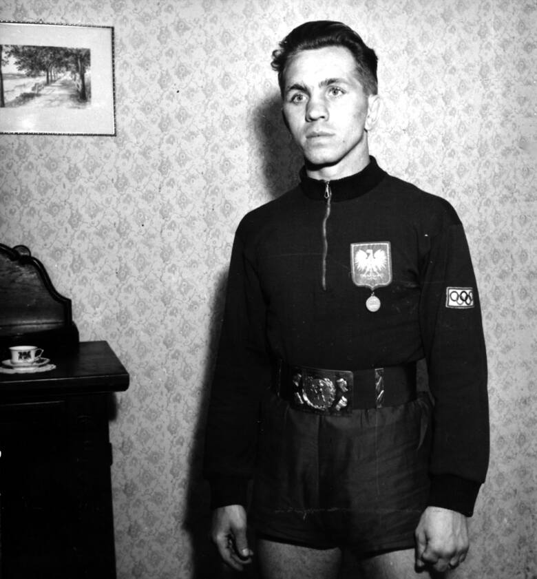 Zygmunt Chychła – bokser. Pierwszy powojenny, polski złoty medalista olimpijski.