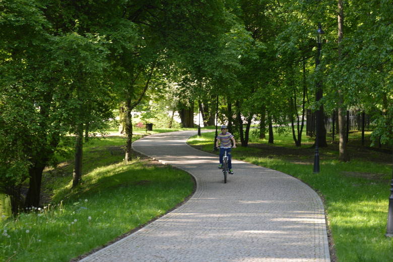 Spacer po Parku Miejskim w Skierniewicach [ZDJĘCIA]