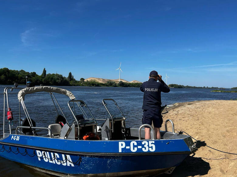 Wielka akcja poszukiwania osób zaginionych na Wiśle - zorganizowała ją 15 maja toruńska policja.