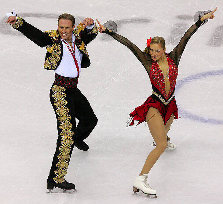 Taniec dowolny do „Carmen” Georges'a Bizeta przyniósł Tatjanie Nawce i Romanowi Kostomarowowi złoty medal olimpijski w Turynie 2006