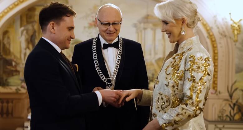 Popularna influencerka wzięła potajemny ślub w Białymstoku. Ceremonia oebyła się w przepięknej sali Urzędu Stanu Cywilnego.