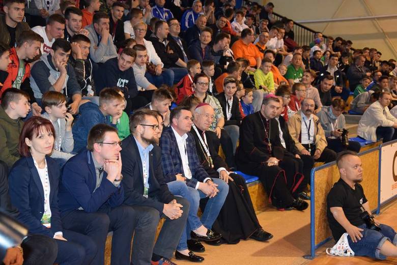 XIV Mistrzostwa Polski kleryków i ministrantów o Puchar KnC  w Skierniewicach [ZDJĘCIA]