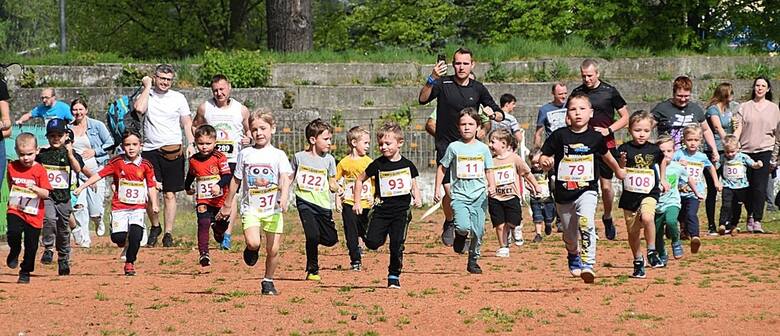 Po raz trzeci w Brzeszczach odbył się Bieg o Złote Gatki dla dzieci i młodzieży