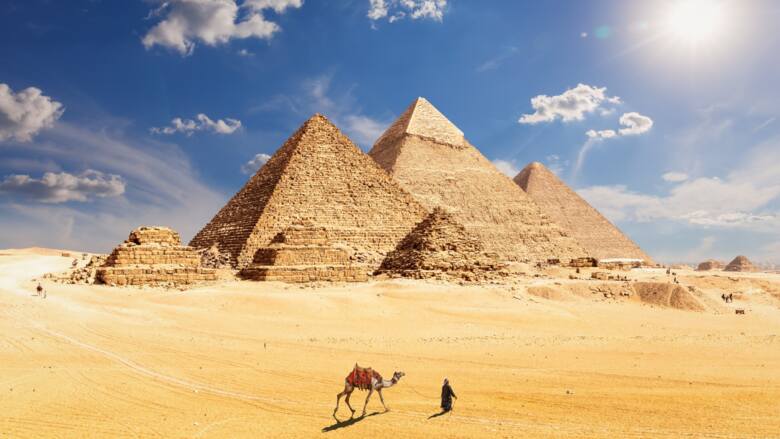Widok na piramidy w Gizie