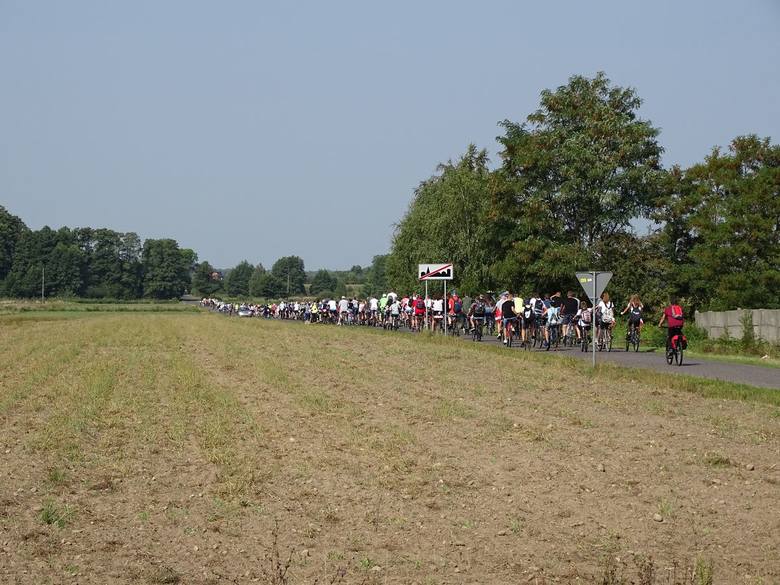Maków: |Ponad pół tysiąca uczestników jubileuszowego rajdu rowerowego [ZDJĘCIA]