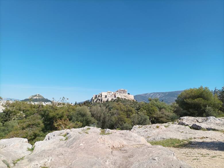 Widok na Akropol z Pnyksu