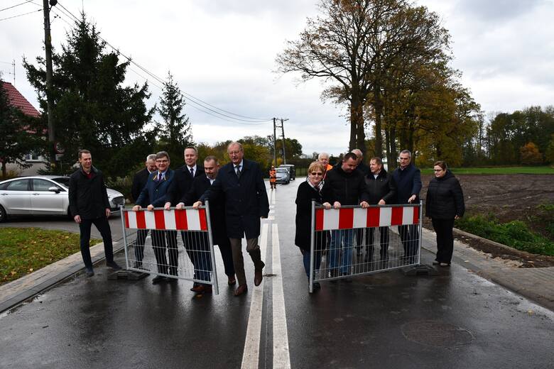 Otwarcie nowego odcinka drogi powiatowej Łęgowo - Klępsk w gminie Sulechów