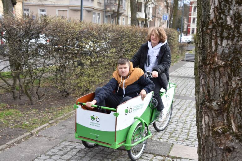 - Zachęcamy zielonogórzan do zamienienia auta na rower. Zdrowo, ekologicznie i można zbierać punkty dla miasta w konkursie Rowerowa Stolica Polski -