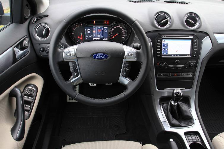 Testujemy: Ford Mondeo 2.0 TDCi - dyrektorskie kombi (WIDEO)