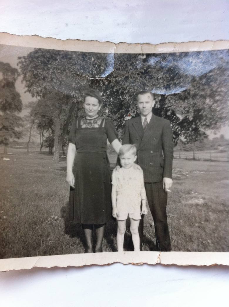 Egon z rodzicami na siemianowickich "plantach"