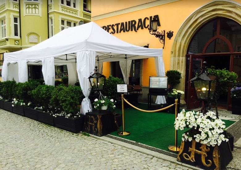 Restauracja Pod Złotym Aniołem w Bolesławcu przeszła Kuchenne Rewolucje. I choć z pozoru Magda Gessler nie wprowadziła tam drastycznych zmian, jakich