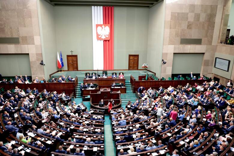 13 listopada pierwsze posiedzenie Sejmu