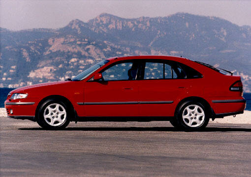 1997-1999 Hatchback Fot: Mazda
