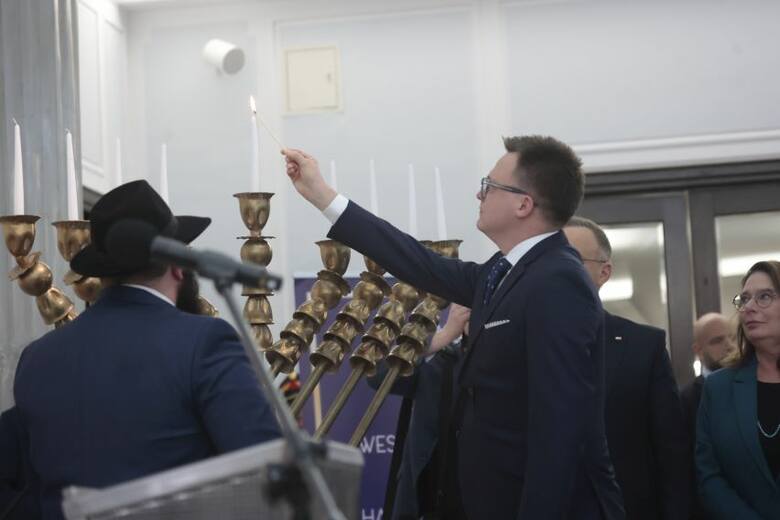 W czwartek w Sejmie odbyła się uroczystość zapalenia świec na chanukiji.