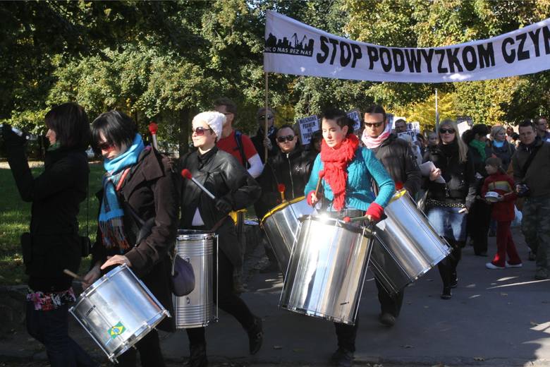 Marsz pustych garnków przeciw podwyżkom czynszów odbył się w Gdańsku. W wielu miastach problem jest ten sam. W spółdzielniach mieszkańcy są zadłużeni najczęściej 1-2 miesiące. Często nie z własnej winy.