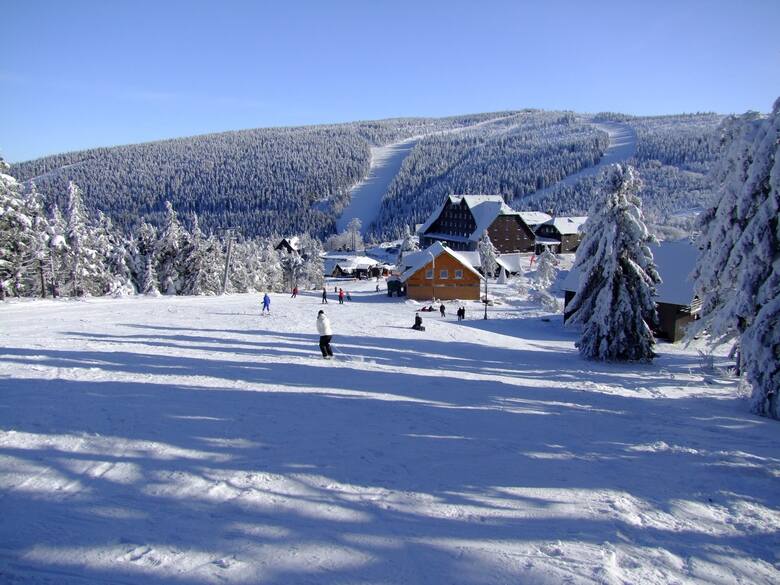 Za miesiąc rusza narciarski sezon. Ceny na wyciągach w Czechach będą wyższe. Dodatkowo więcej trzeba zapłacić za czeską koronę
