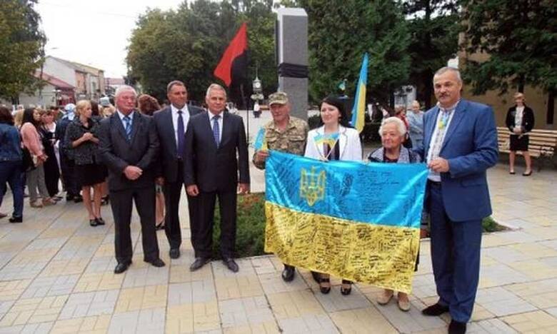 W 2015 roku samorządowcy z Andrychowa gościli w 15-tysięcznym mieście Storożyniec na Ukrainie. Teraz wspierają swoje miasto partnerskie.