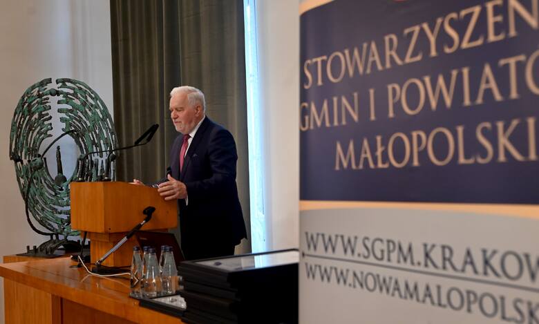 - Nagrody Lider Małopolski 2022, to jest nasze „dziękuję” dla tych wszystkich, którzy są lokomotywami rozwoju Małopolski - mówi Kazimierz Barczyk, przewodniczący
