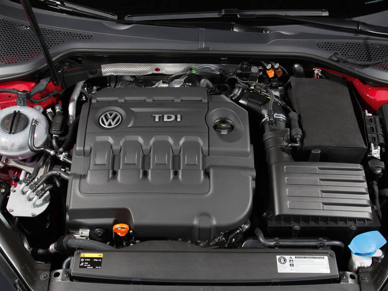 11 milionów aut Volkswagena z oprogramowaniem umożliwiającym manipulowanie pomiarem emisji spalin ok. 8 milionów znajduje się w Unii Europejskiej / Fot.