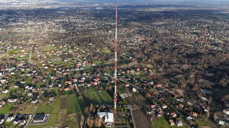 Maszt na Chorągwicy istnieje od 1962 roku. Mierzy 284 metry