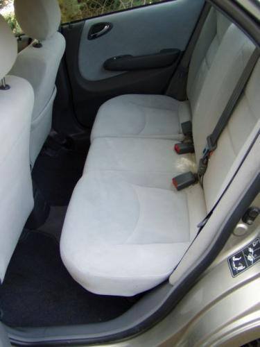 Fot. Ryszard Polit: Wnętrze pojazdu jest dość przestronne, jednak wysokim osobom może brakować miejsca na tylnej kanapie.