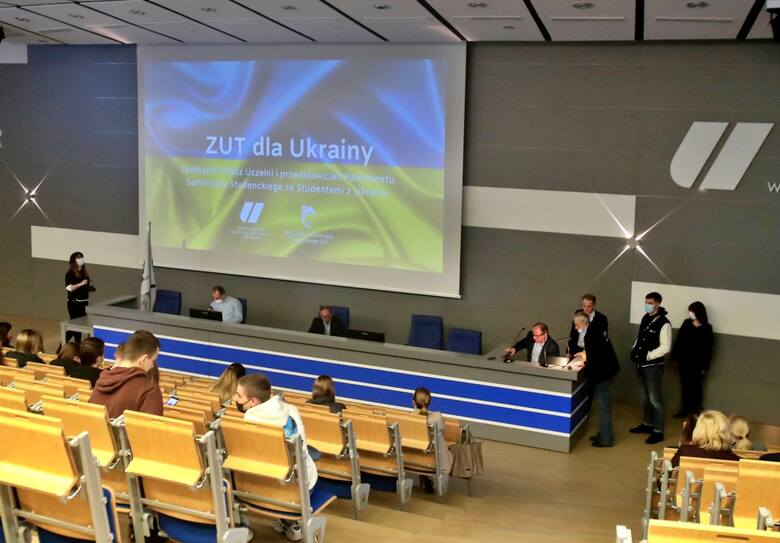 ZUT organizuje pomoc dla swoich studentów z Ukrainy oraz dla ich rodzin