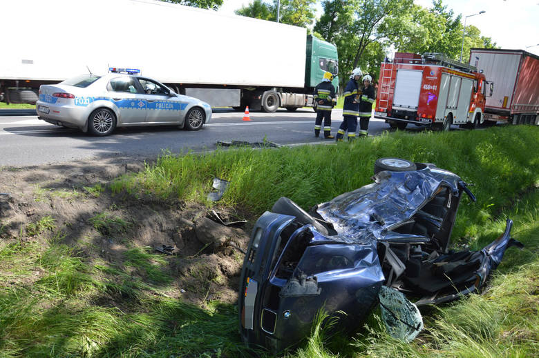 Wypadek na trasie poznańskiej w Łowiczu [ZDJĘCIA]