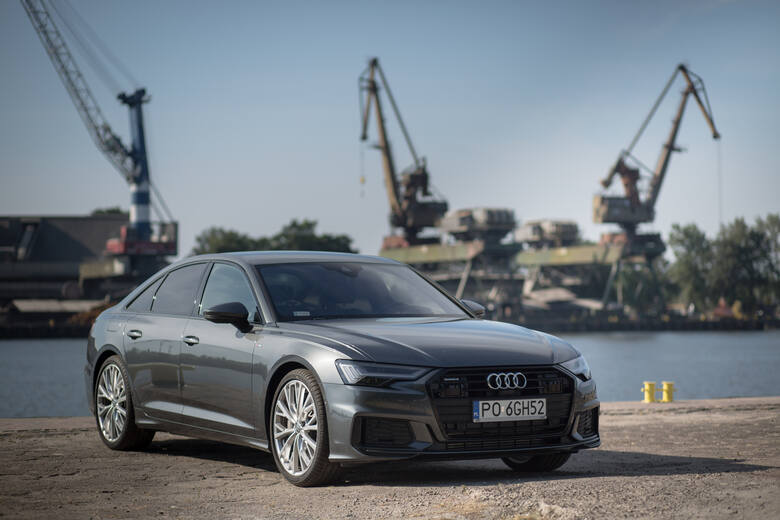 Zaprezentowane właśnie w Polsce nowe Audi A6 w zasadzie niczym nie zaskakuje. Z drugiej strony, auto robi niesamowite wrażenie poziomem technologii,