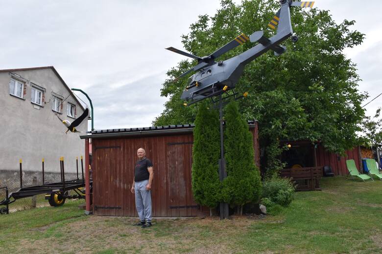 PanTadeusz i jego nielatający helikopter. Maszyna - nie maszyna jest atrakcją wsi