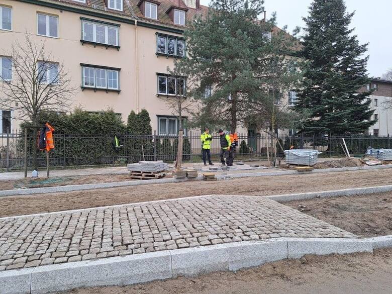 Zbliża się koniec remontu ulicy 3 maja w Sopocie. Kierowcy już niedługo będą mogli skorzystać z inwestycji