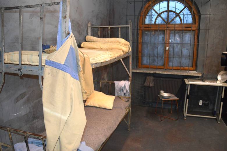 Rekonstrukcja celi więziennej, gdzie trzymano opozycjonistów