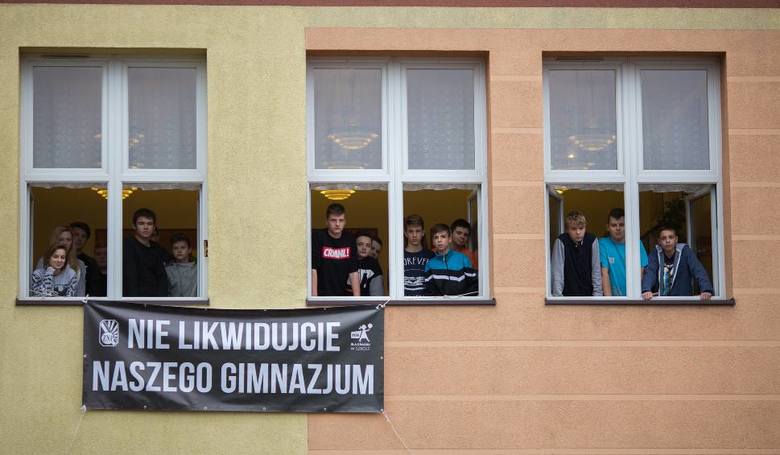 Słupski PiS chwali zmiany w edukacji przygotowane przez miasto 
