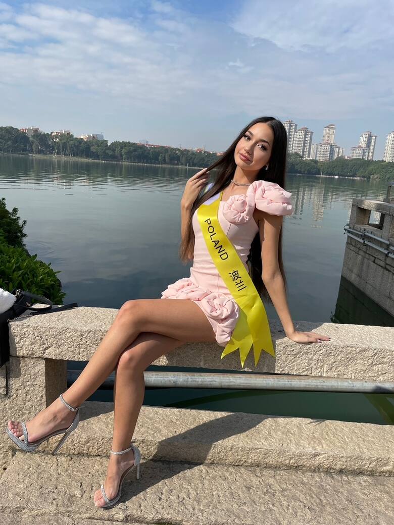 Reprezentantka Polski w konkursie Miss Tourism World 2023 Zuzanna Balonek z Zatora przygotowuje się w Chinach do finałowej gali