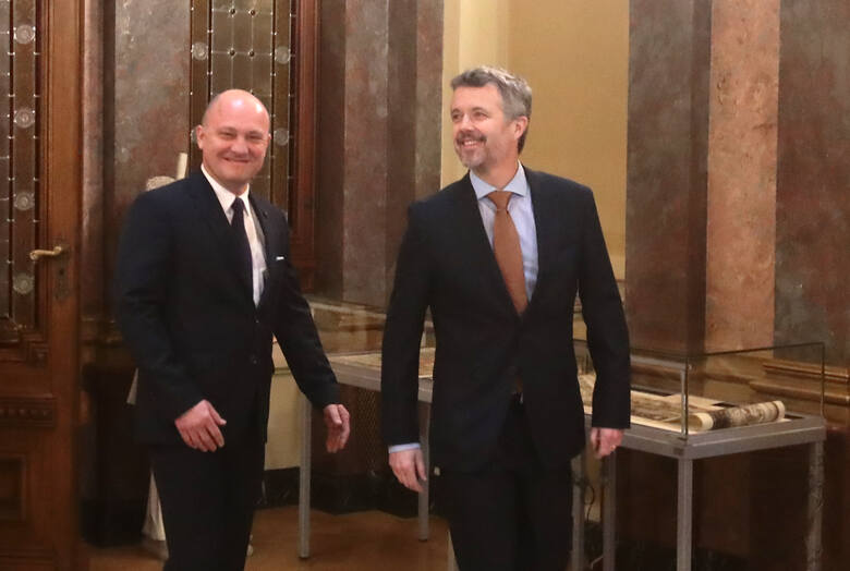 Król Danii Fryderyk X oraz prezydent Szczecina Piotr Krzystek w Willi Lentza