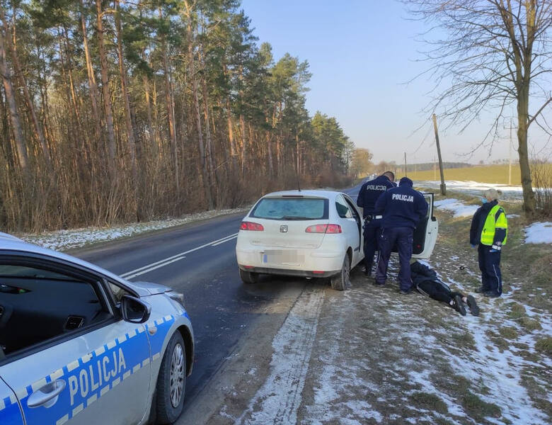 Do policyjnego aresztu w Brodnicy trafiło dwóch mieszkańców powiatu brodnickiego, którzy chcieli uniknąć kontroli drogowej. Podczas ucieczki kierowca