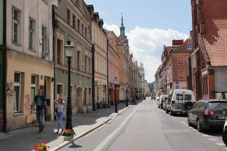Nieoficjalnie mówi się jednak o tym, że najpoważniejszym kandydatem Poznania powinien być Ostrów Tumski lub szachownicowy układ ulic znajdujący się na poznańskim Starym Mieście. 