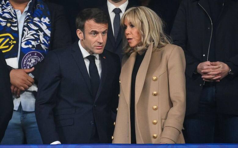 Emmanuel i Brigitte Macron w loży VIP Stade de France podczas finału Pucharu Francji 2023